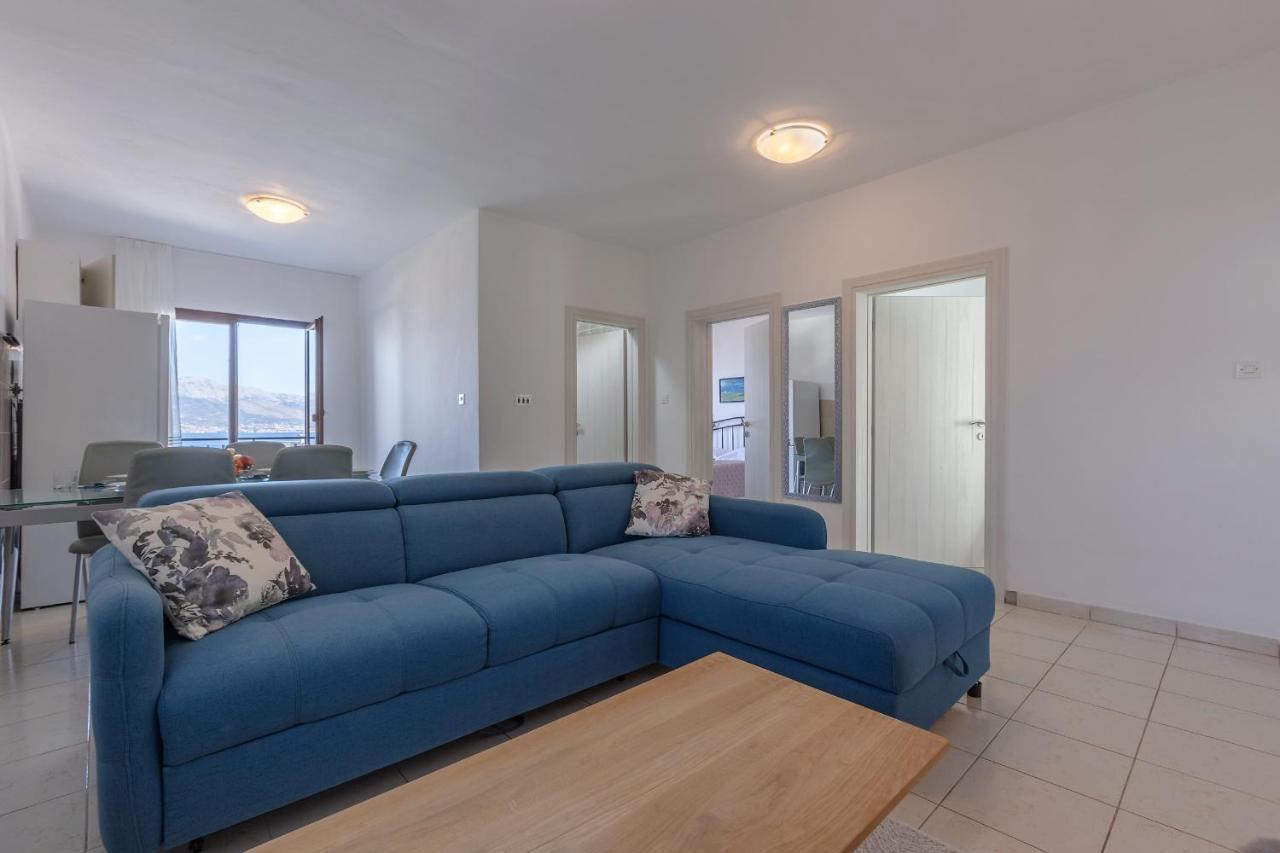 Holiday Home Insulam Mare Трогир Екстериор снимка