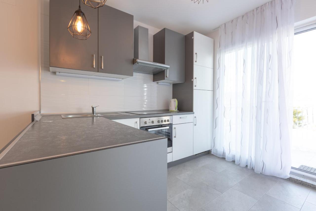 Holiday Home Insulam Mare Трогир Екстериор снимка
