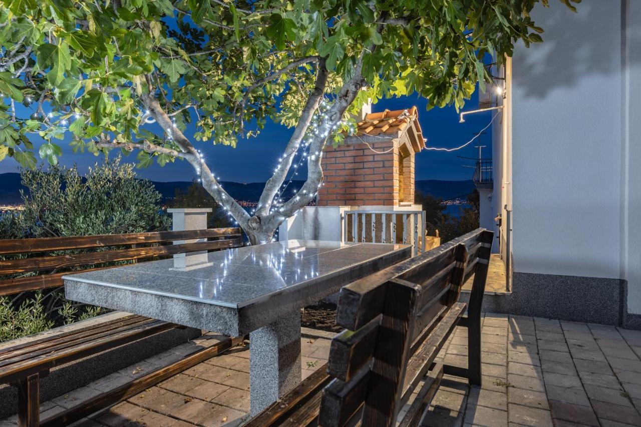 Holiday Home Insulam Mare Трогир Екстериор снимка
